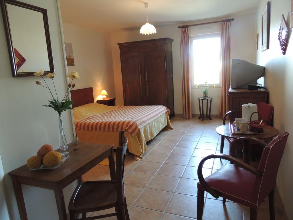 Chambres D'Hotes Les Epinettes Beauvoir  Zimmer foto